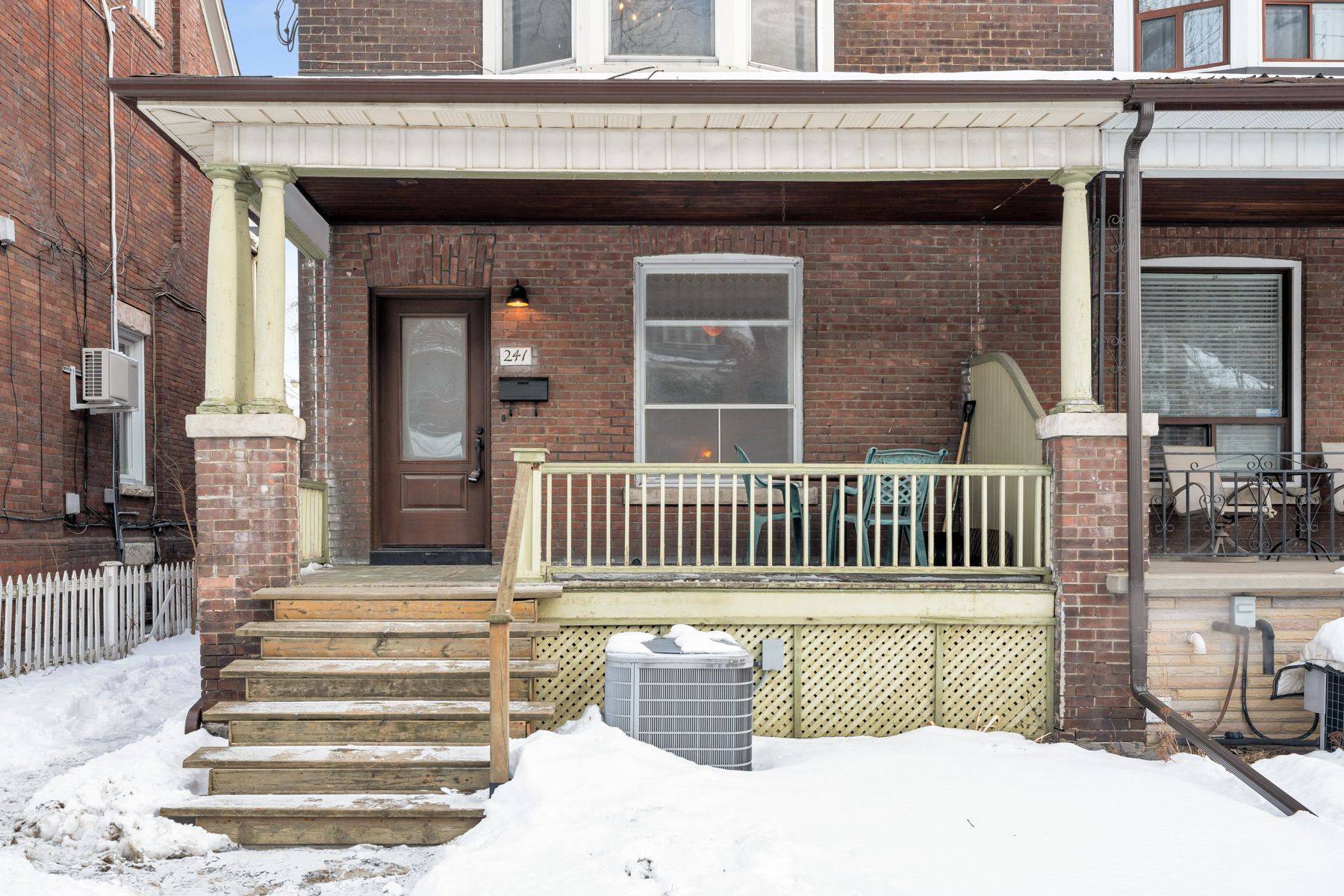 241 St Clarens AVE, Toronto C01, ON M6H 3W2