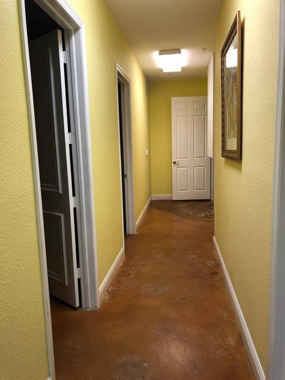 Davie, FL 33314,6848 GRIFFIN ROAD #C-6