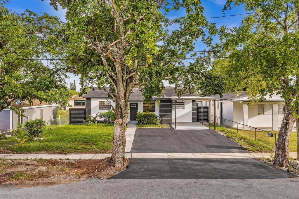 Hollywood, FL 33021,5361 Flagler St