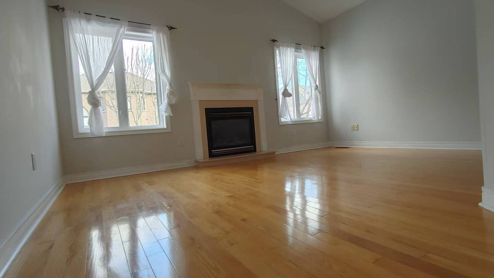 Richmond Hill, ON L4E 4J7,53 Shadow Falls DR