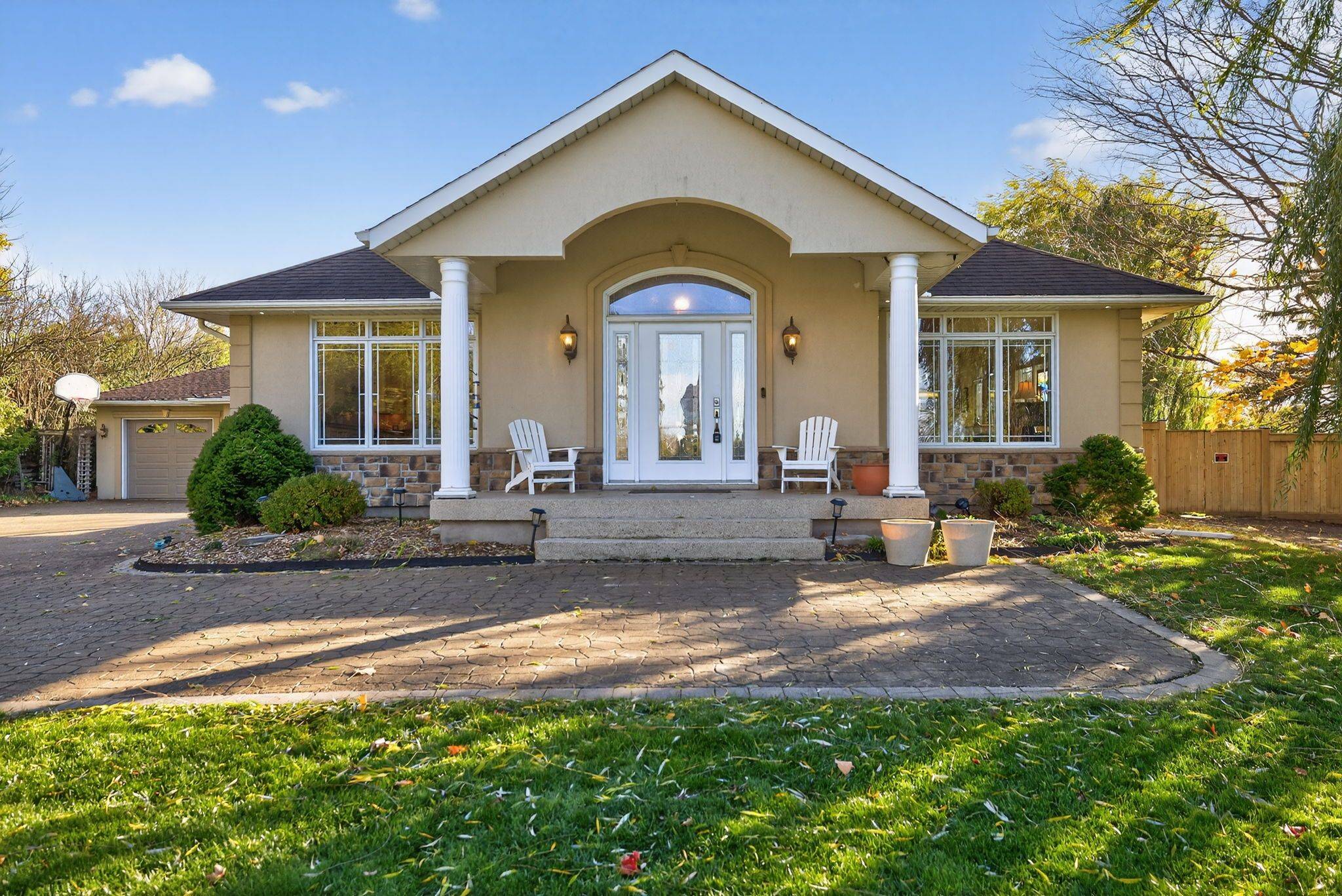 New Tecumseth, ON L0G 1W0,181 Queen ST S