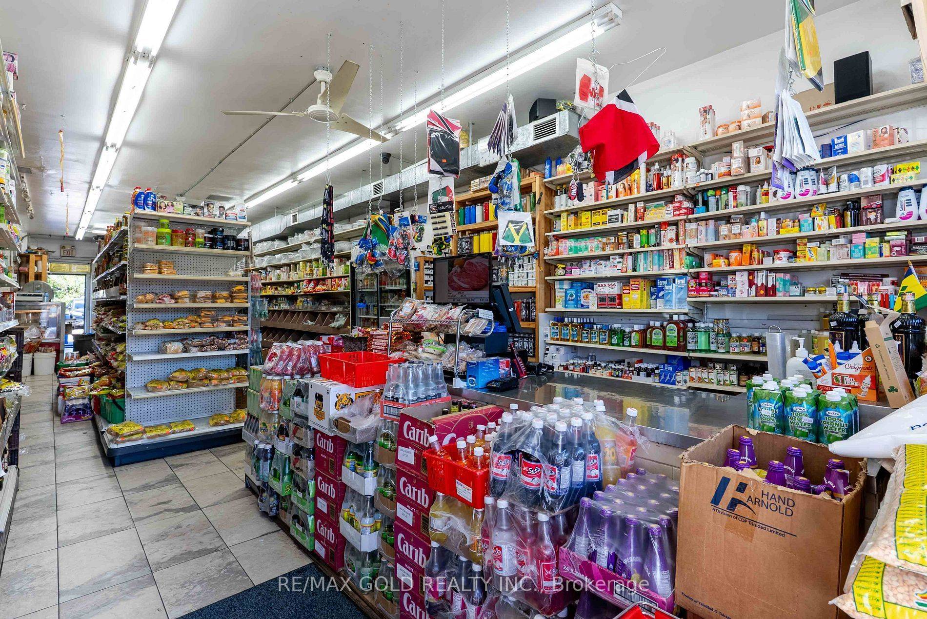 Mississauga, ON L5A 2G9,3061 Hurontario ST