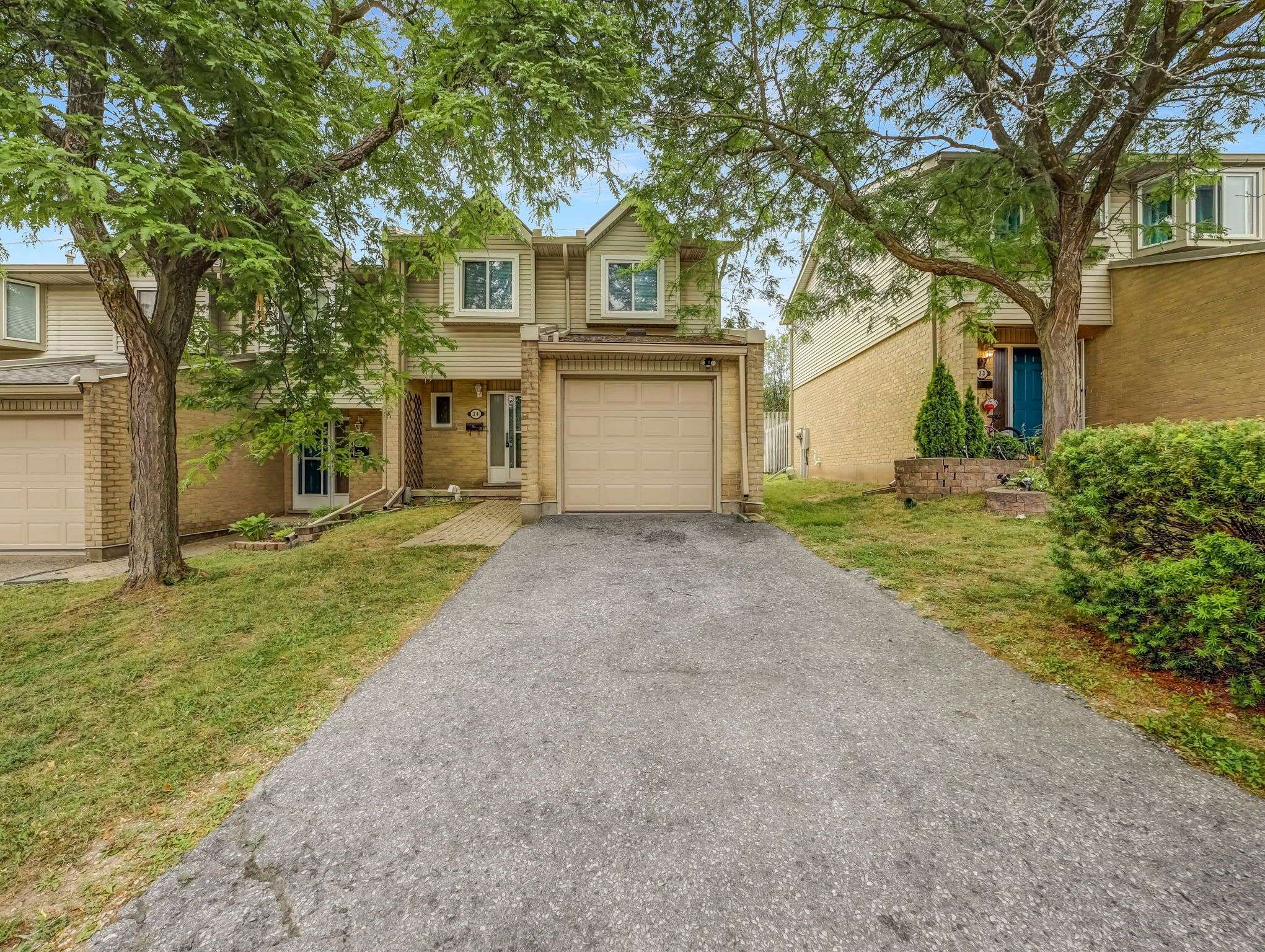 Kitchener, ON N2M 5L2,29 Paulander DR #24