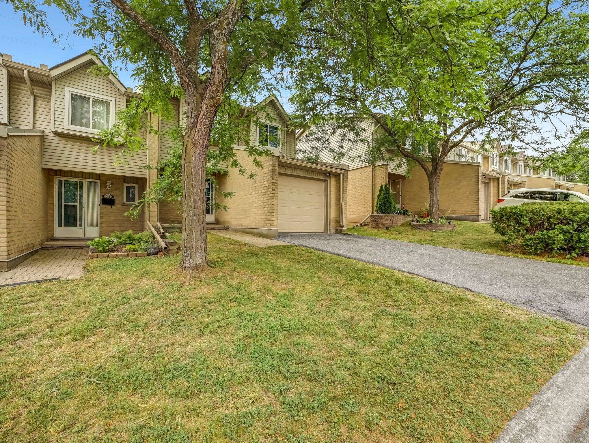 Kitchener, ON N2M 5L2,29 Paulander DR #24