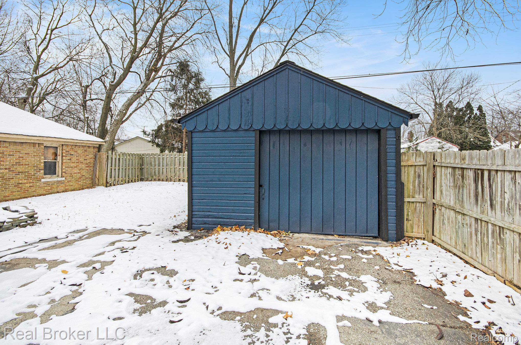 Detroit, MI 48224,3829 Harvard RD