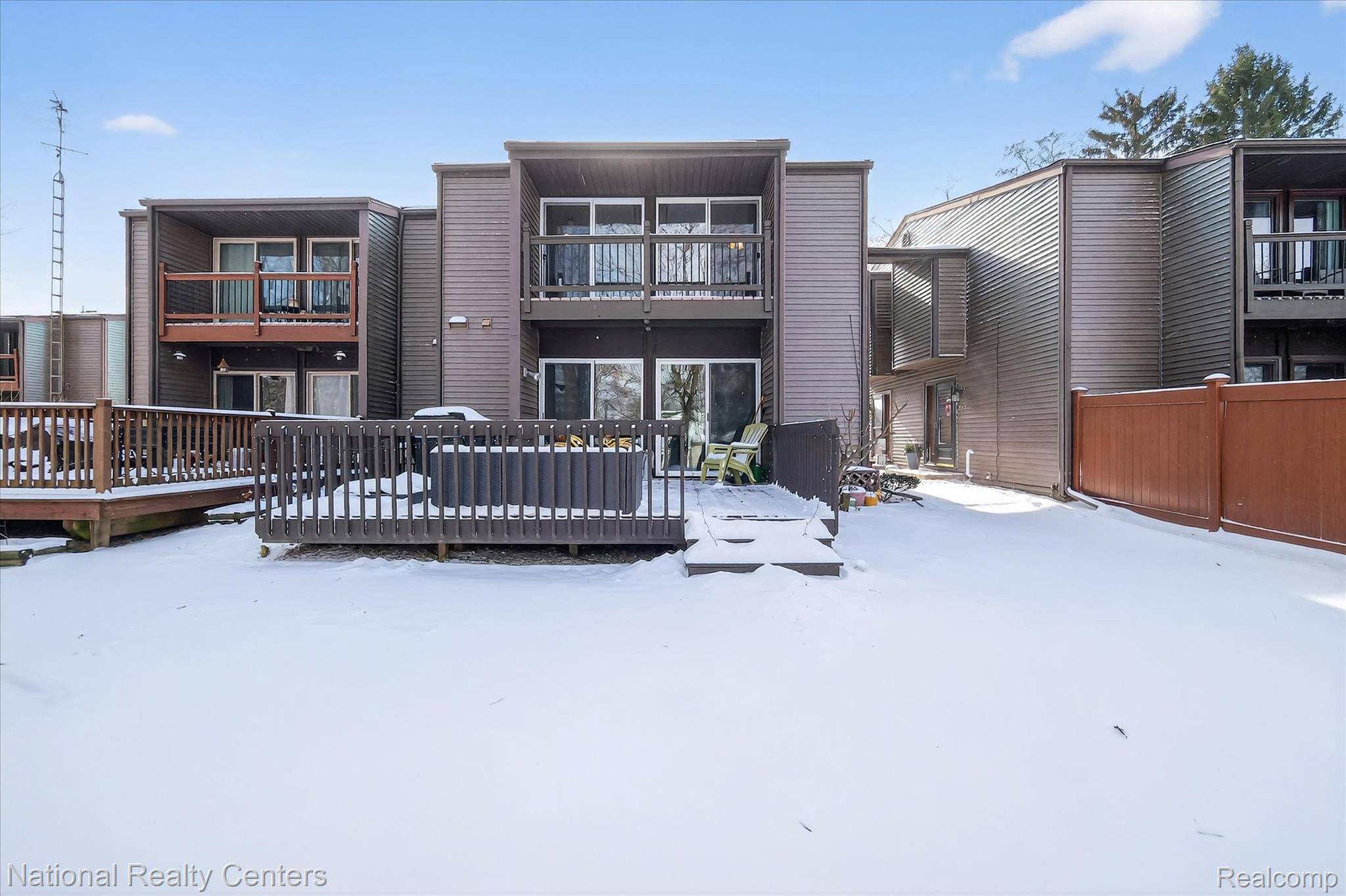 Fenton, MI 48430,526 W Rockwell ST