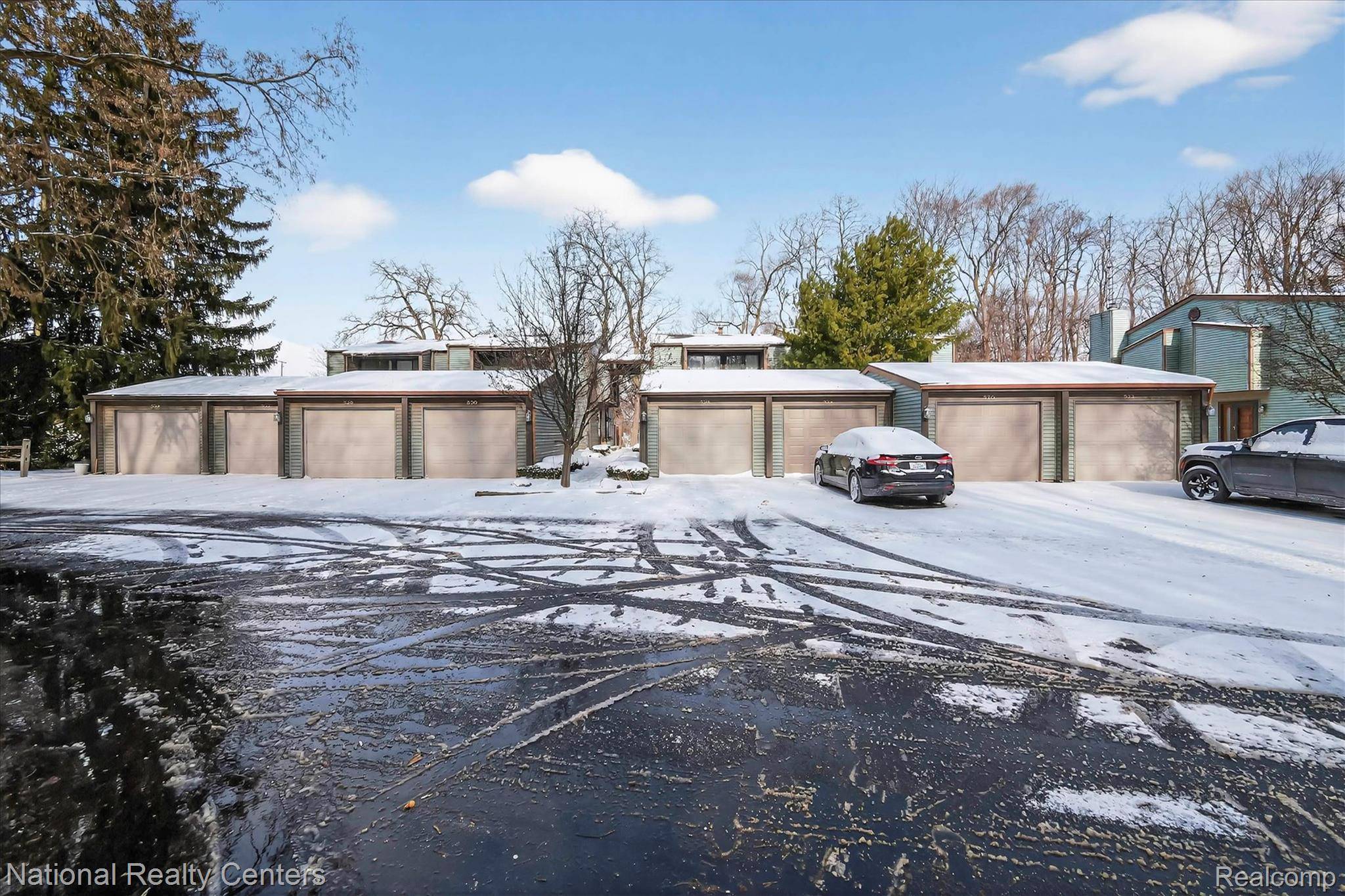 Fenton, MI 48430,526 W Rockwell ST