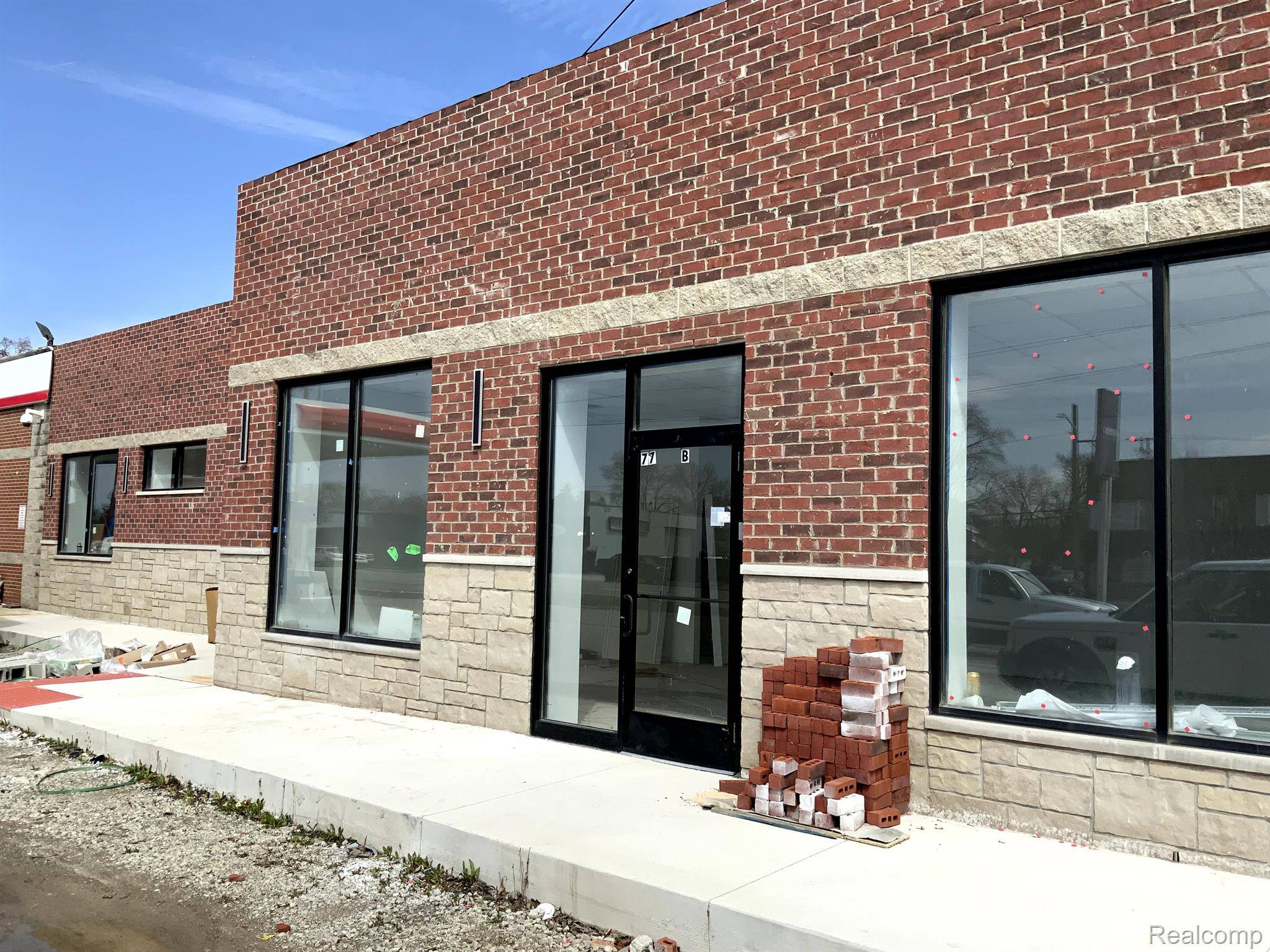 Lincoln Park, MI 48146,804 SOUTHFIELD RD