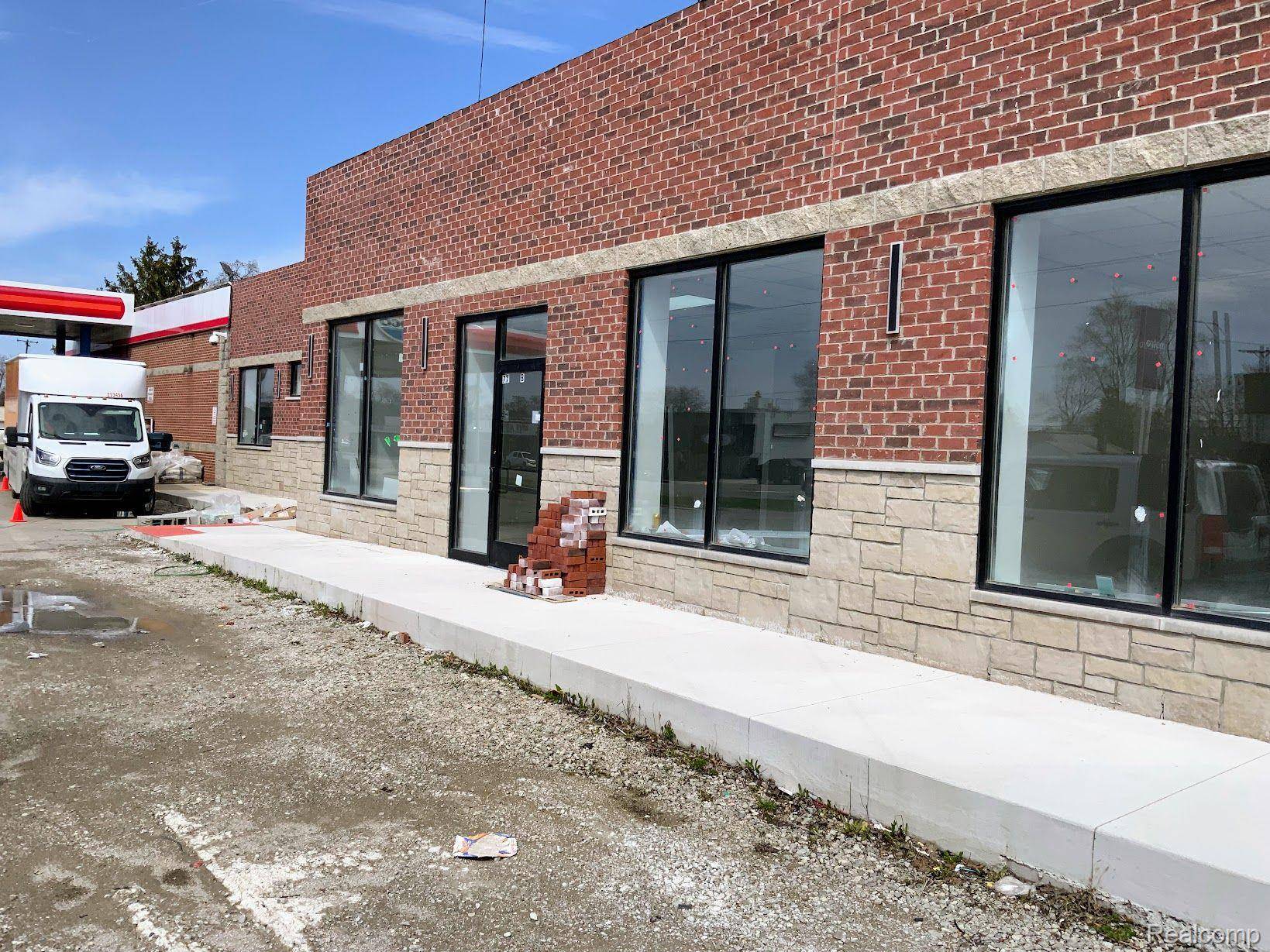 Lincoln Park, MI 48146,804 SOUTHFIELD RD