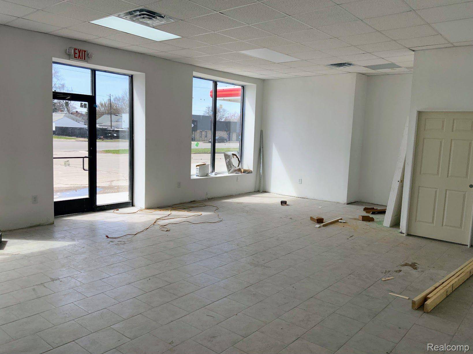 Lincoln Park, MI 48146,804 SOUTHFIELD RD