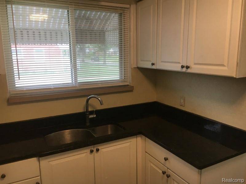 Oak Park, MI 48237,12851 Rosemary BLVD