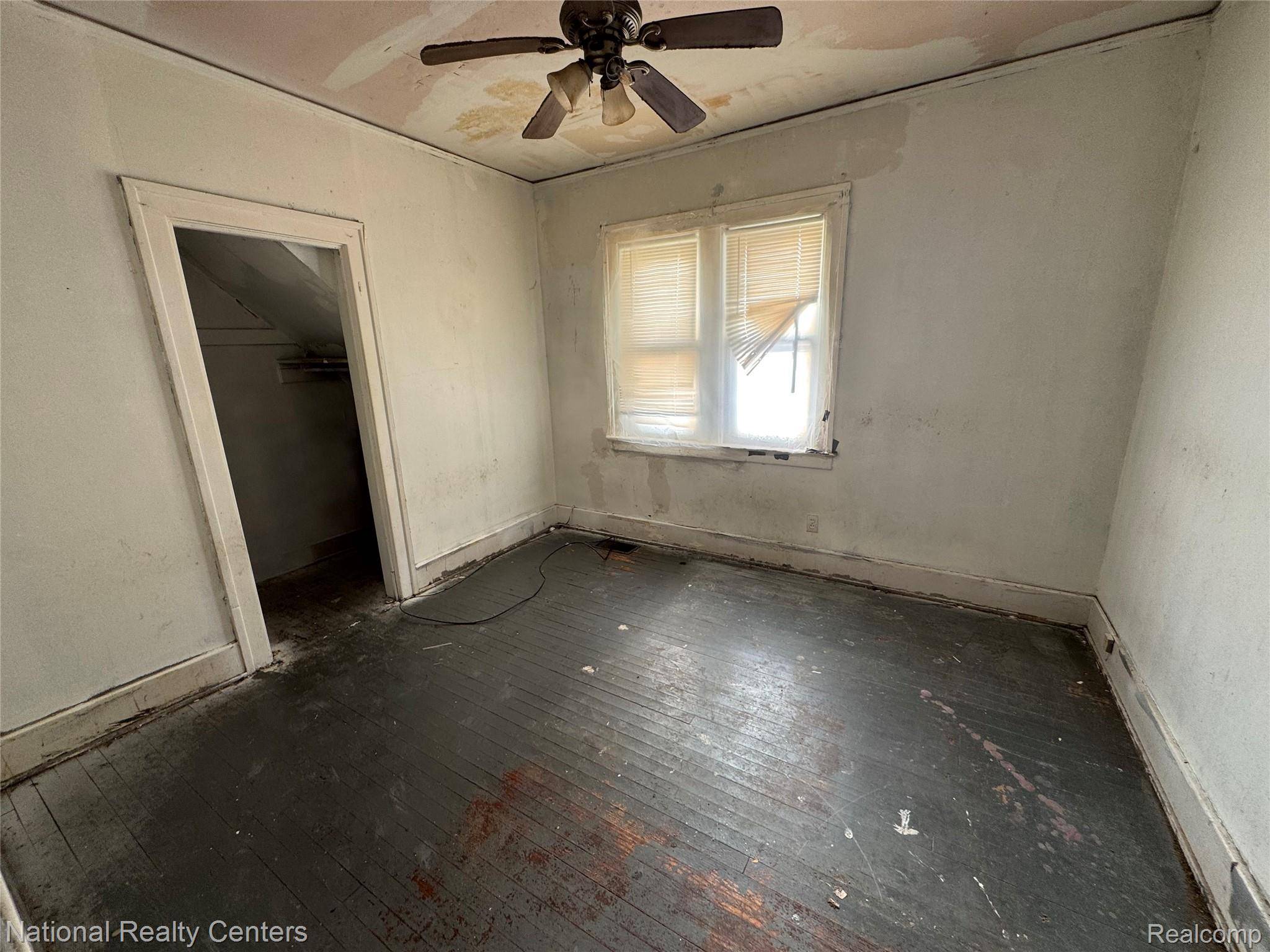 Detroit, MI 48205,11881 Saint Patrick ST