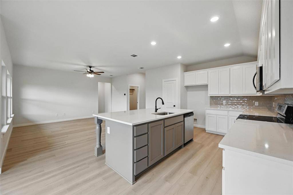 Cleburne, TX 76033,1401 Quail Creek Drive