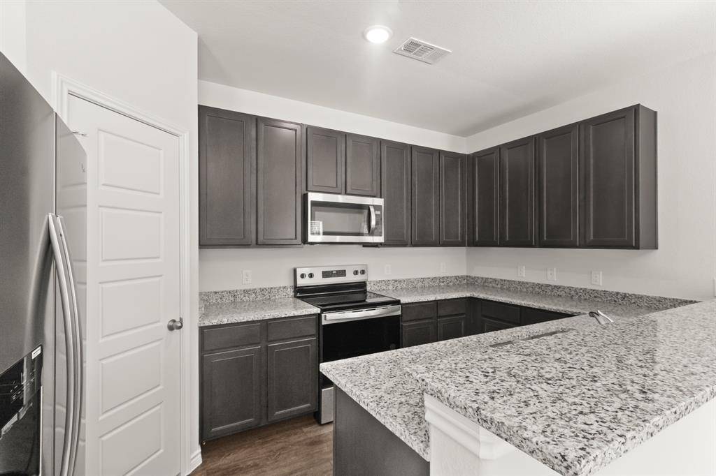 Ennis, TX 75119,1505 Romans Road