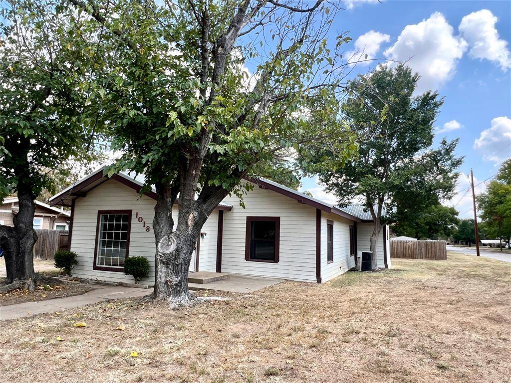 Eastland, TX 76448,1018 S Seaman Street