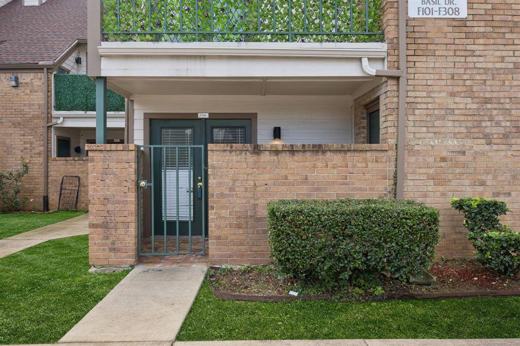 Arlington, TX 76006,2301 Basil Drive #F109