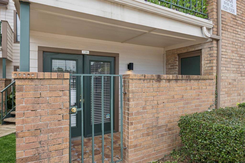 Arlington, TX 76006,2301 Basil Drive #F109