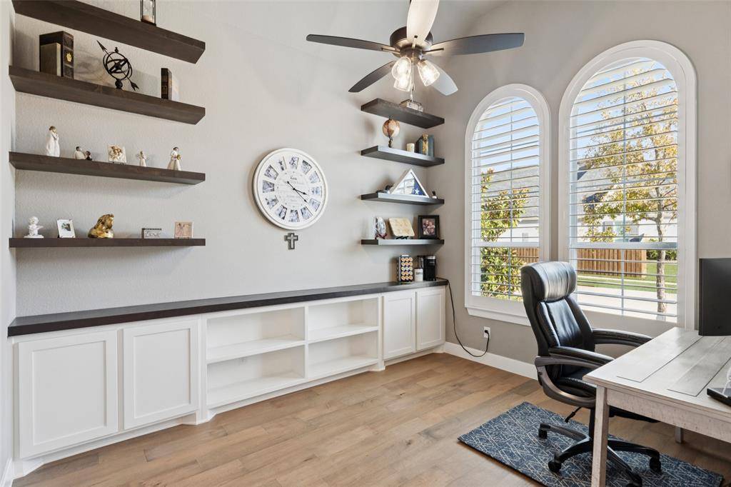 Aubrey, TX 76227,1421 Bluestem Drive