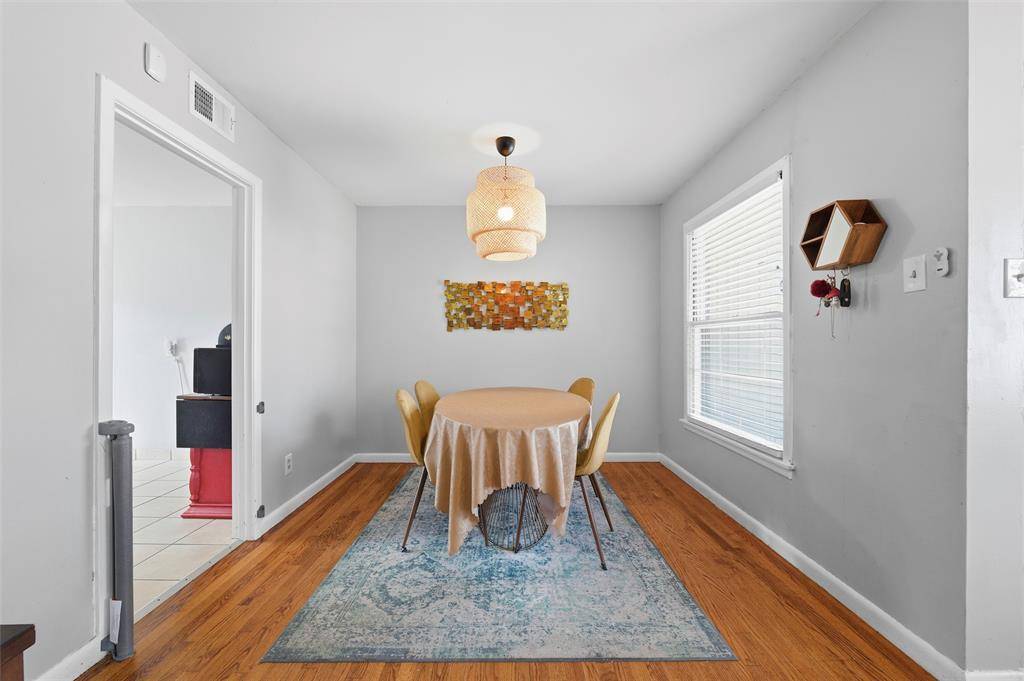 Arlington, TX 76013,1212 W Lovers Lane