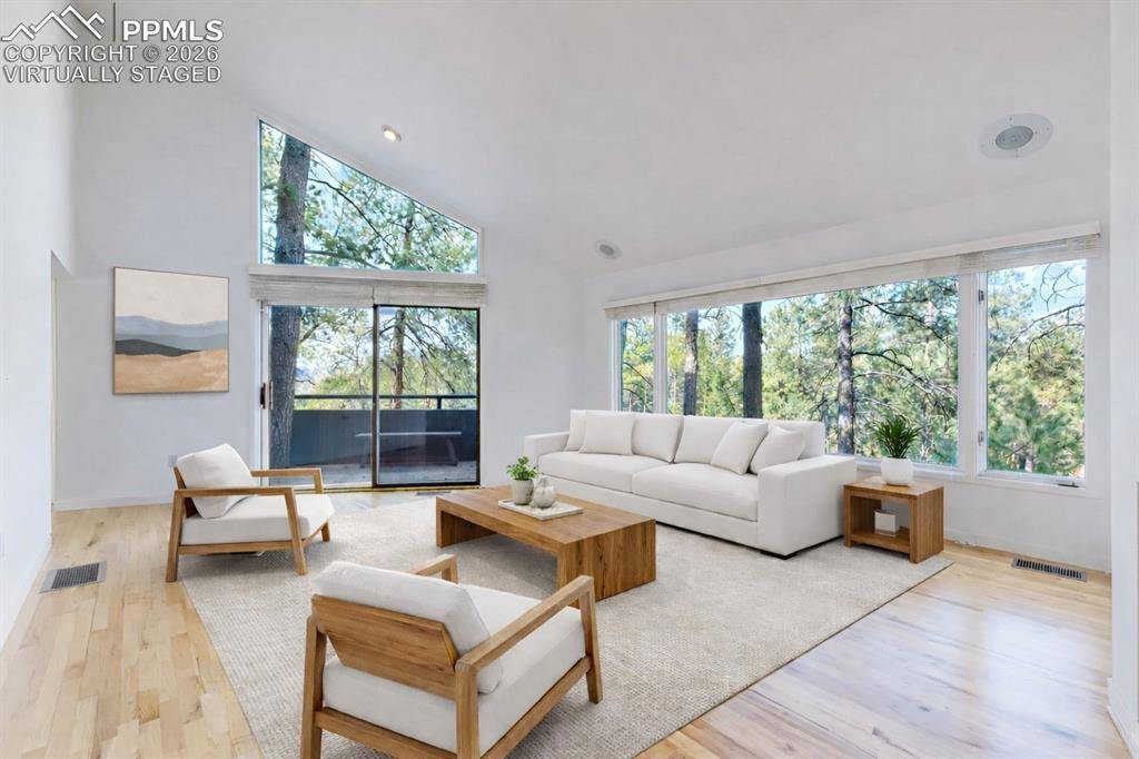 Larkspur, CO 80118,4966 Delaware DR