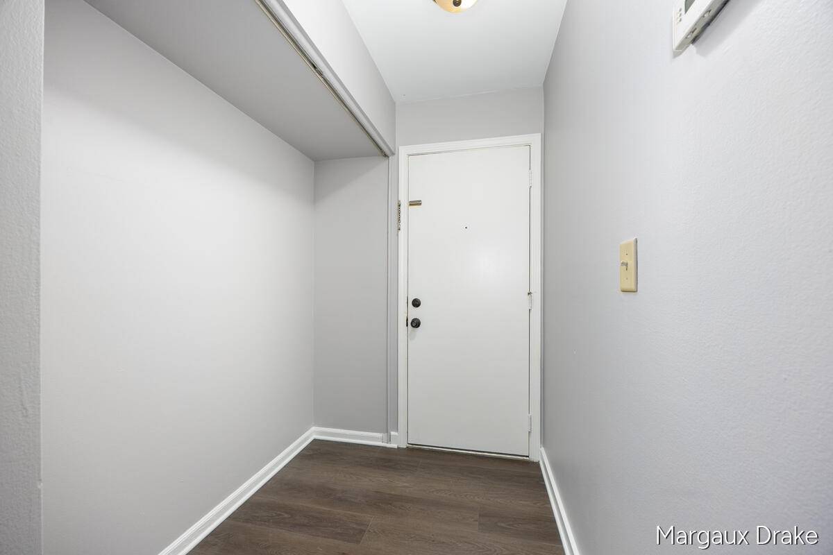 Grand Rapids, MI 49546,6716 Cascade RD SE #37