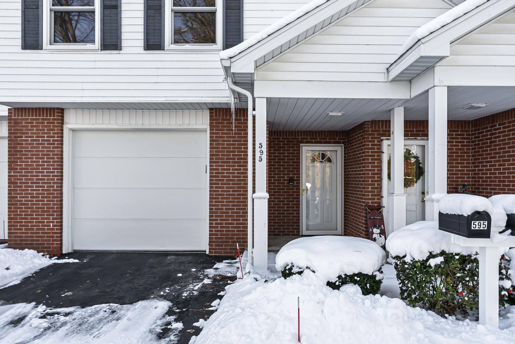 Traverse City, MI 49684,595 Georgetown PL