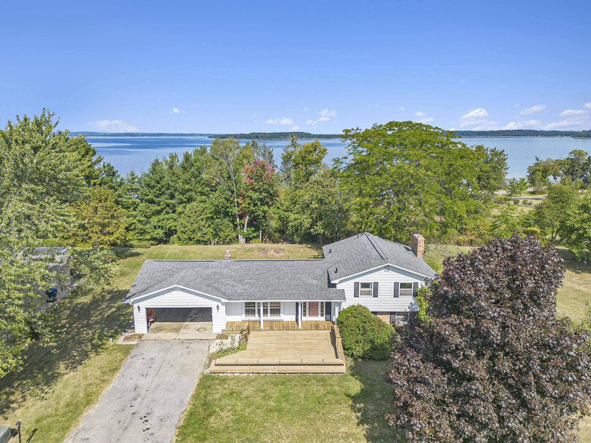 Traverse City, MI 49686,1503 Braemar DR