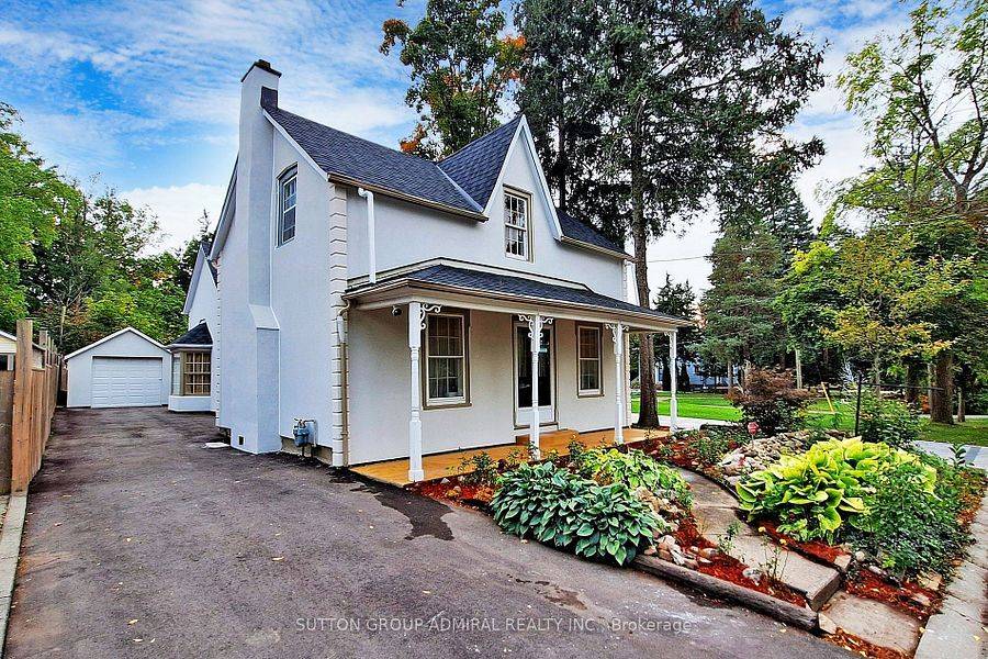 Richmond Hill, ON L4C 3P7,62 Centre ST W