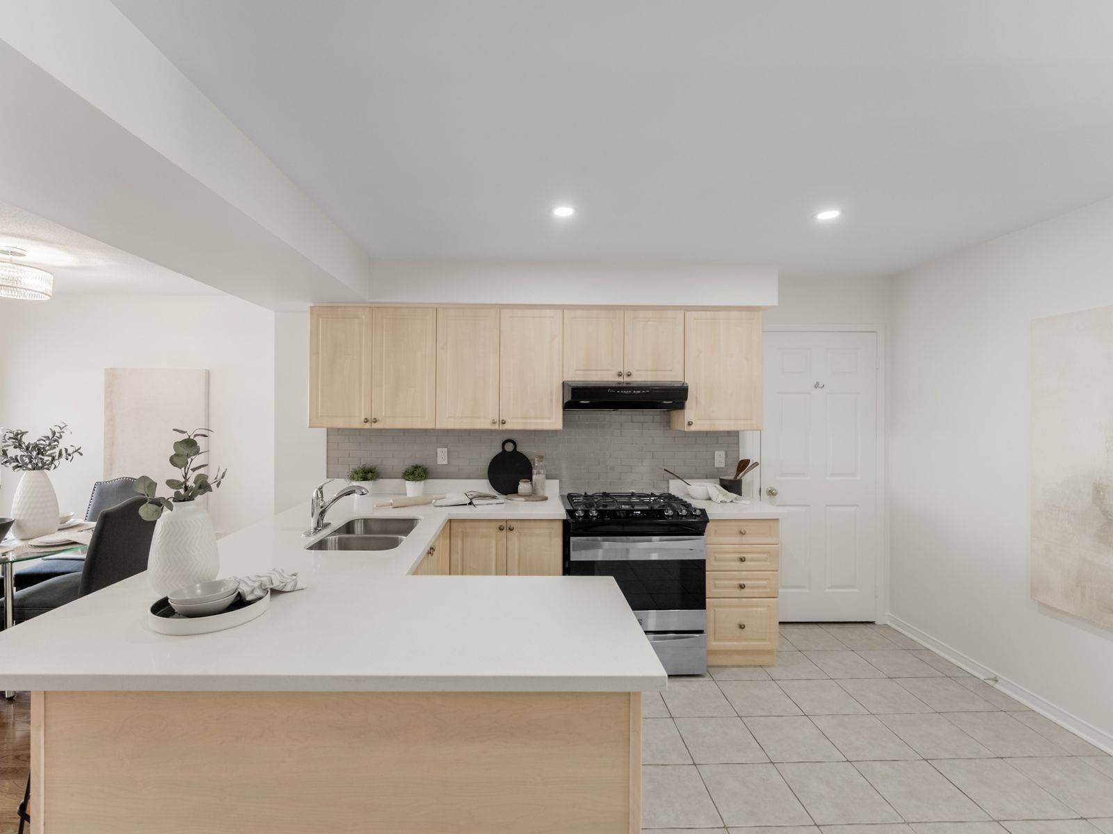 Milton, ON L9T 0C1,773 Gleeson RD