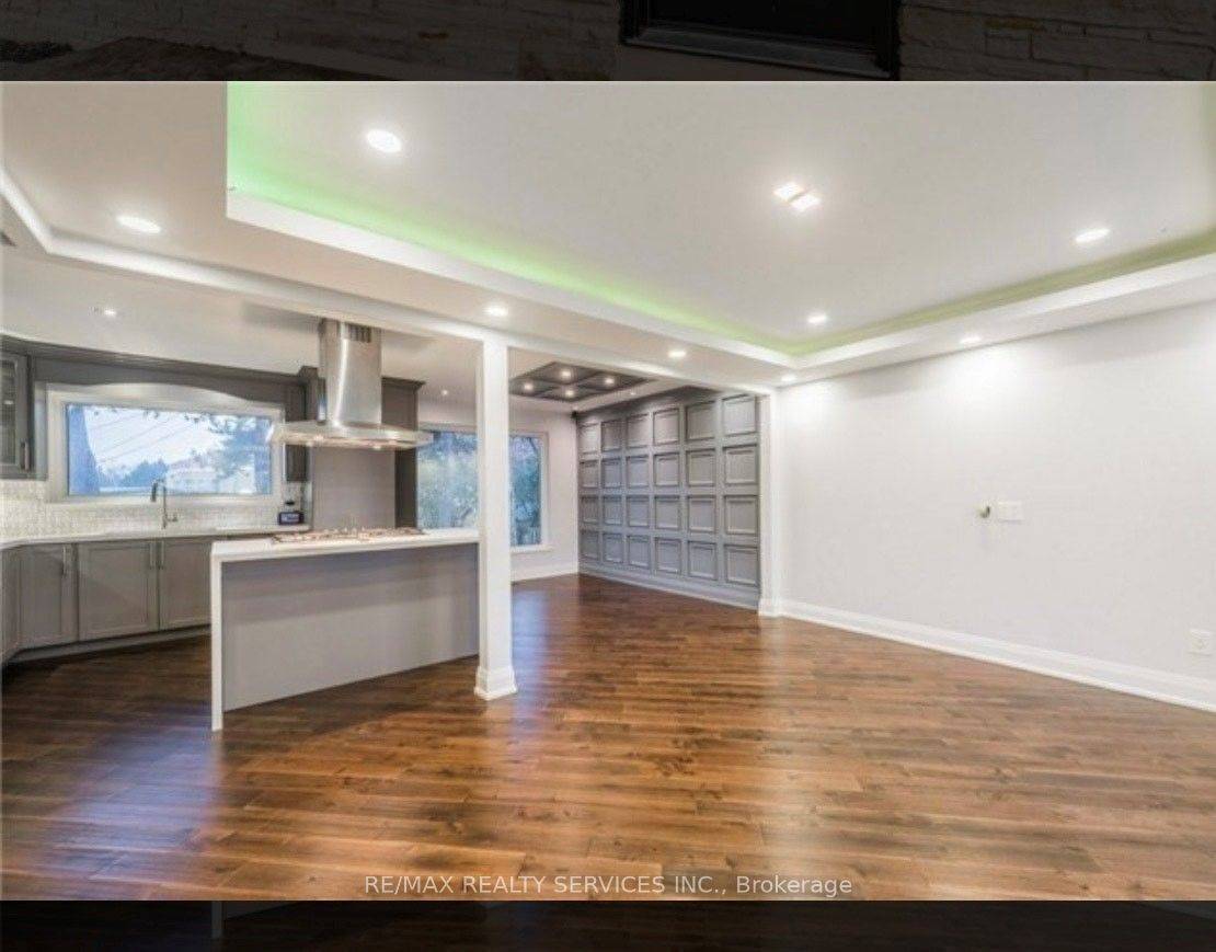 Brampton, ON L6W 1H2,11 Duncan Bull DR