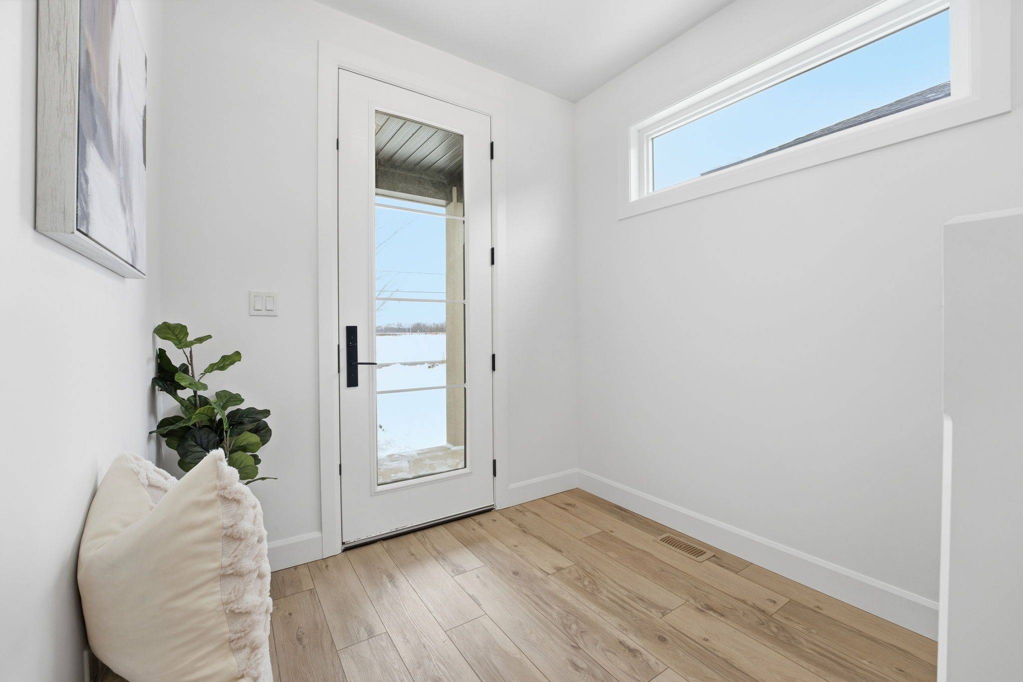 Tillsonburg, ON N4G 4G8,160B Concession ST W