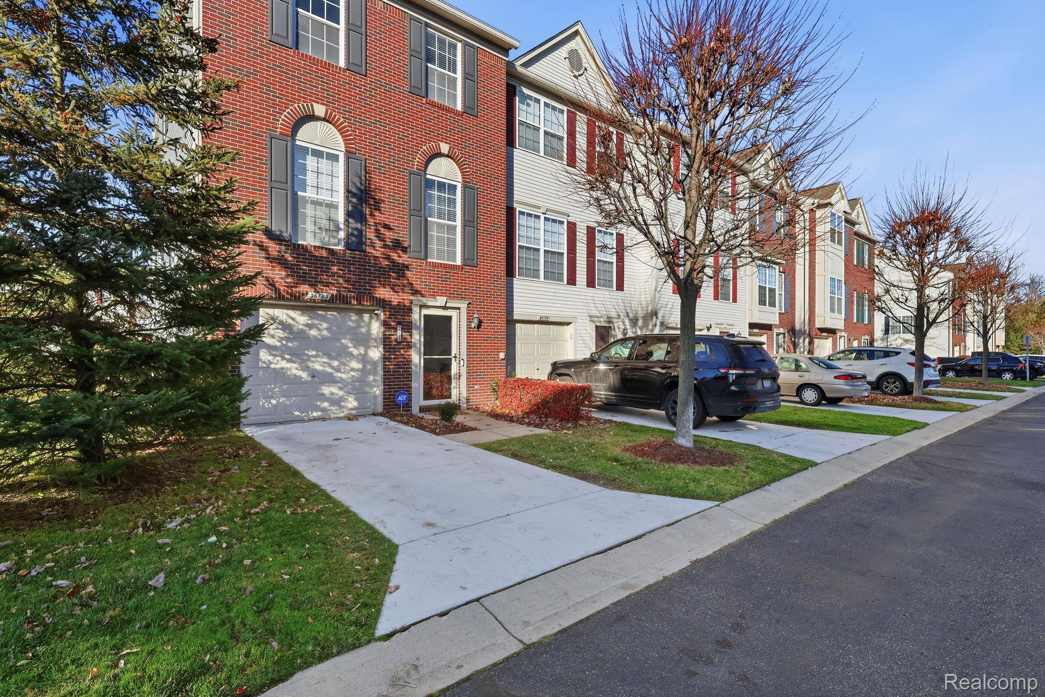 Sterling Heights, MI 48310,36123 Dominion CIR