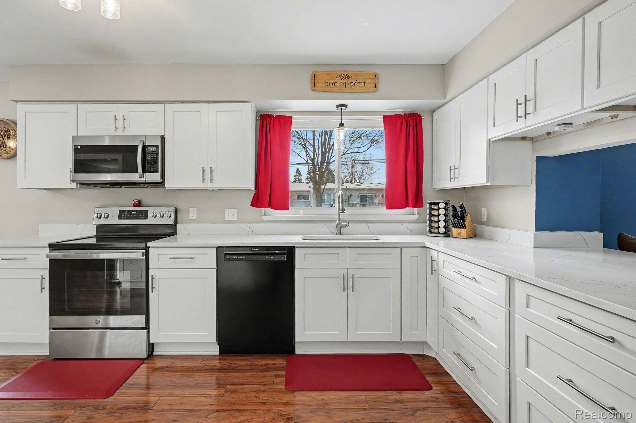 Sterling Heights, MI 48313,12840 Corbin DR