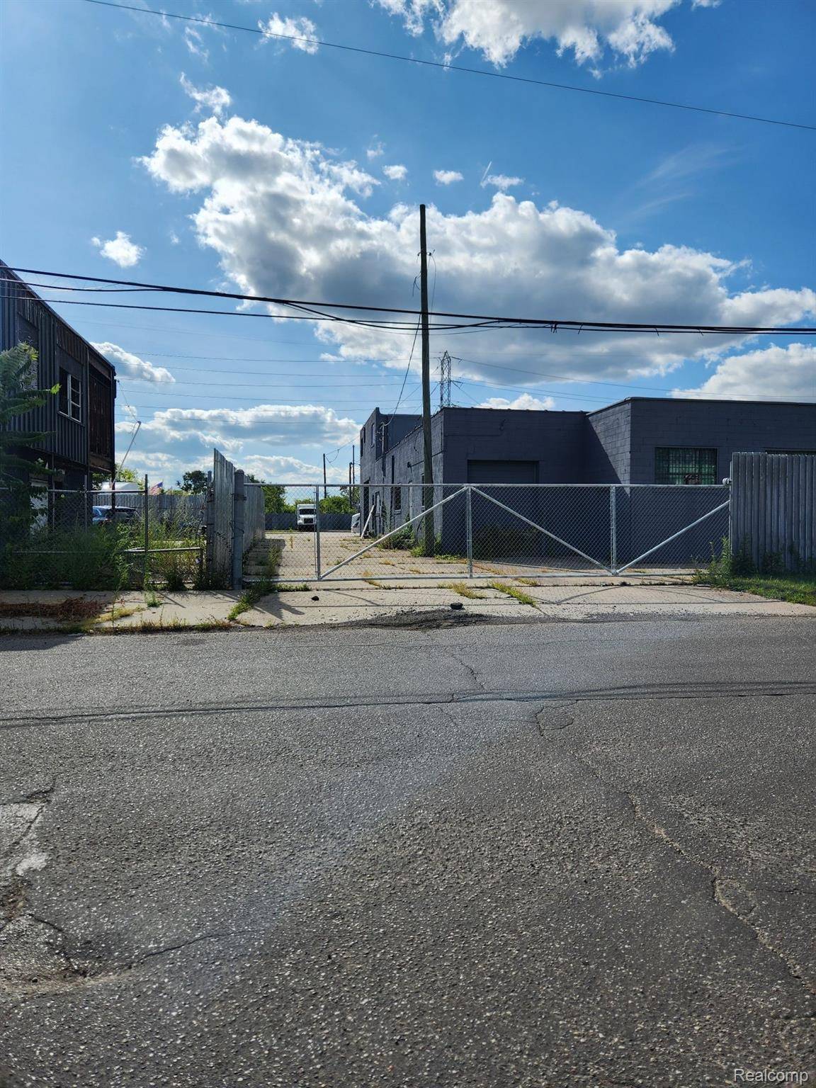 Detroit, MI 48223,13507 Auburn ST