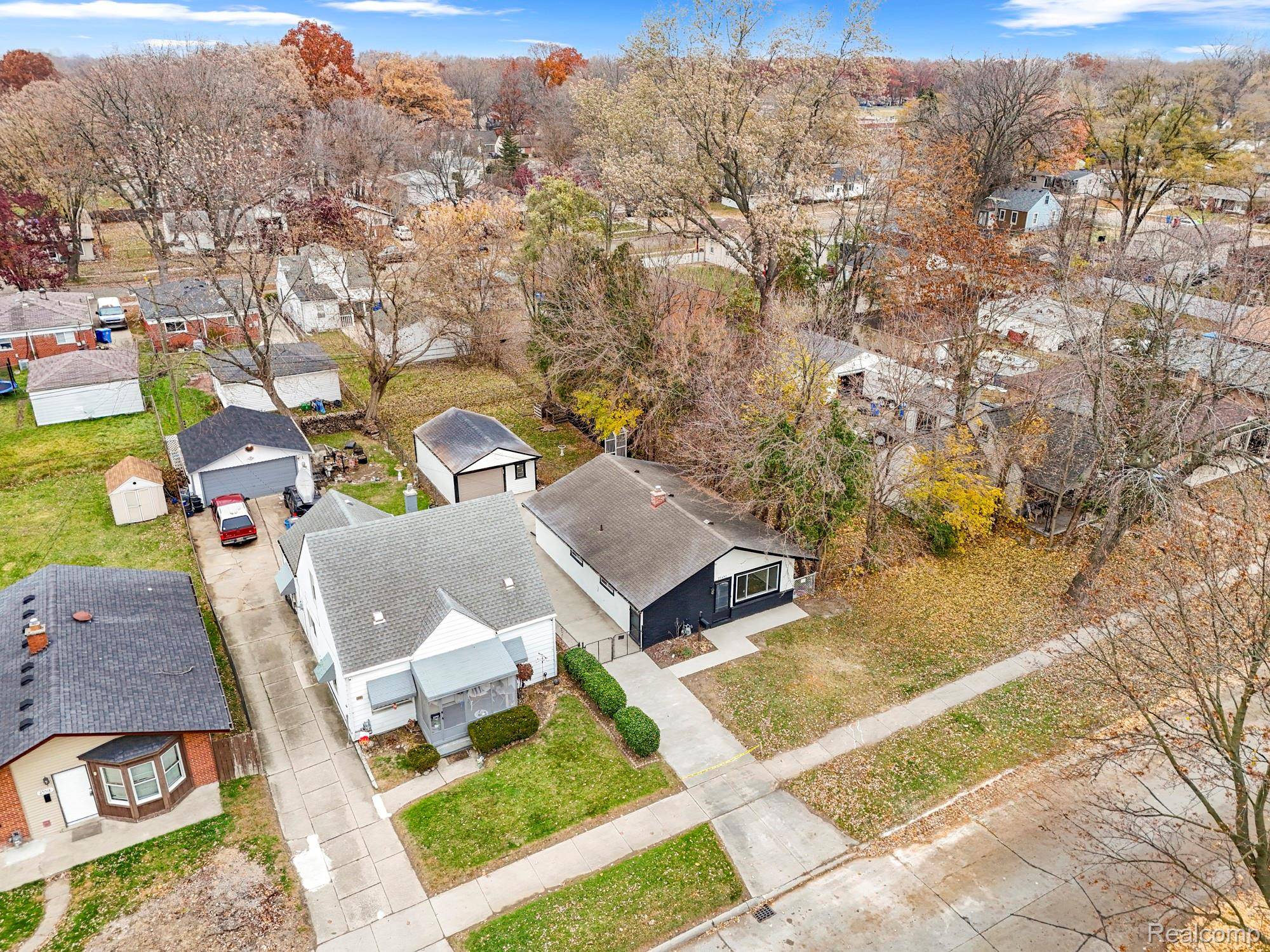 Dearborn Heights, MI 48125,25492 Powers AVE