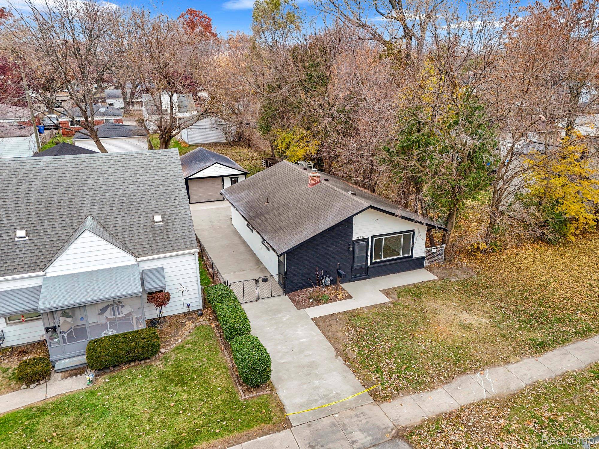 Dearborn Heights, MI 48125,25492 Powers AVE