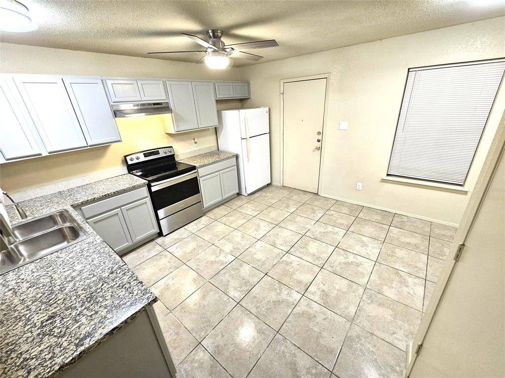 Keller, TX 76248,724 Bluebonnet Drive #B