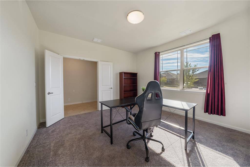 Alvarado, TX 76009,989 Kingbird Lane