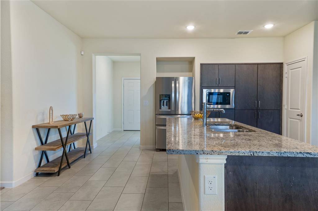 Alvarado, TX 76009,989 Kingbird Lane