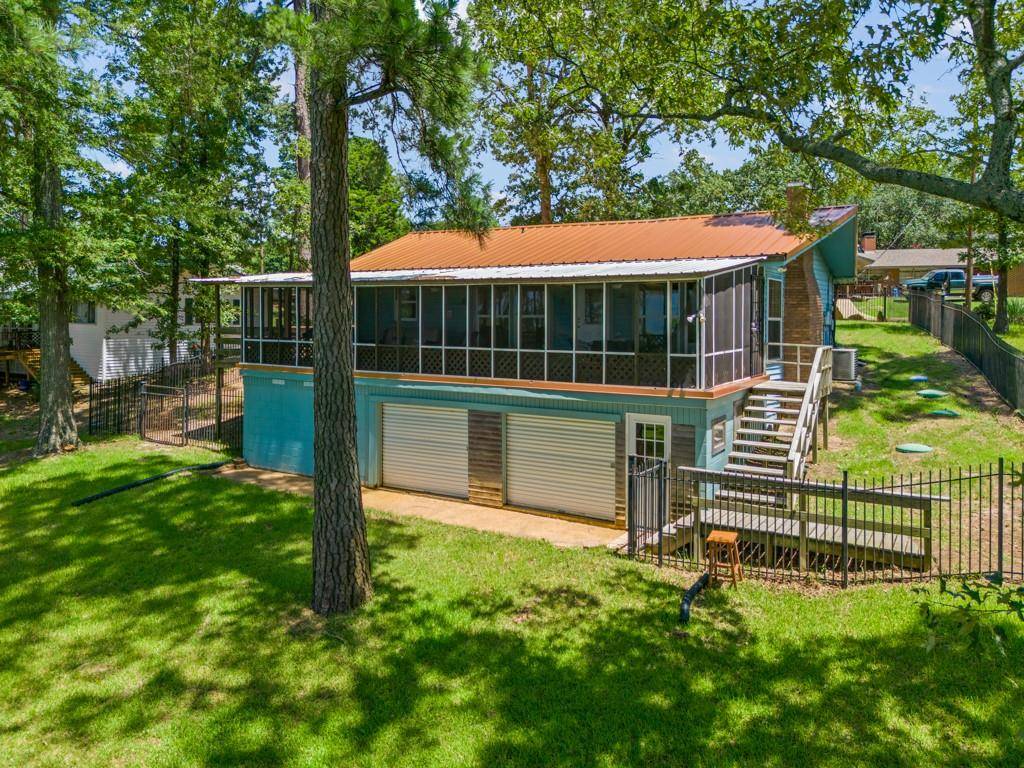 263 Crestwood Loop, Avinger, TX 75630