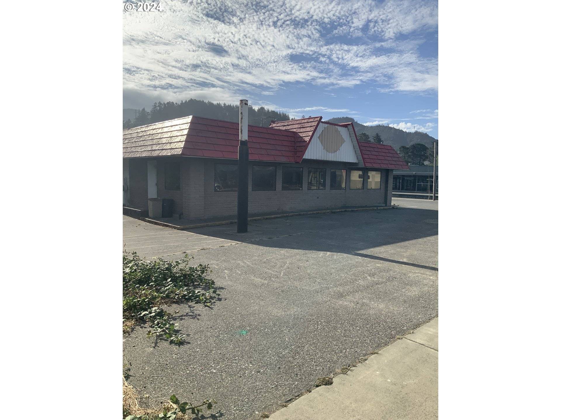 Gold Beach, OR 97444,29565 ELLENSBURG AVE