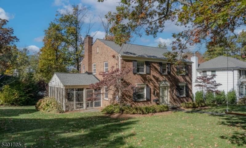 Summit City, NJ 07901,154 Woodland Ave