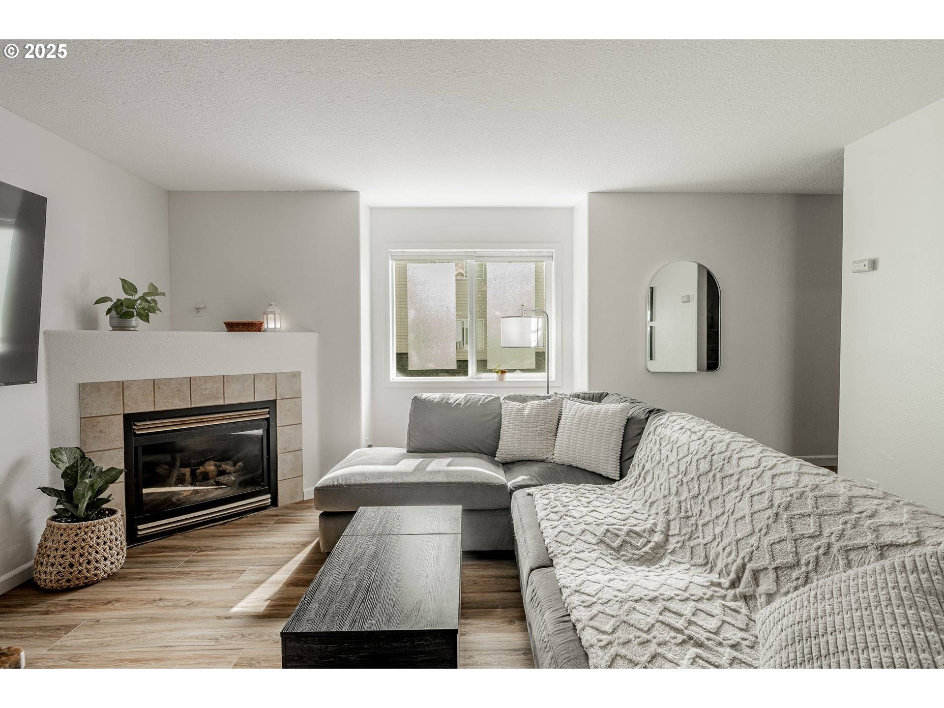 Portland, OR 97233,2327 SE LEE LN