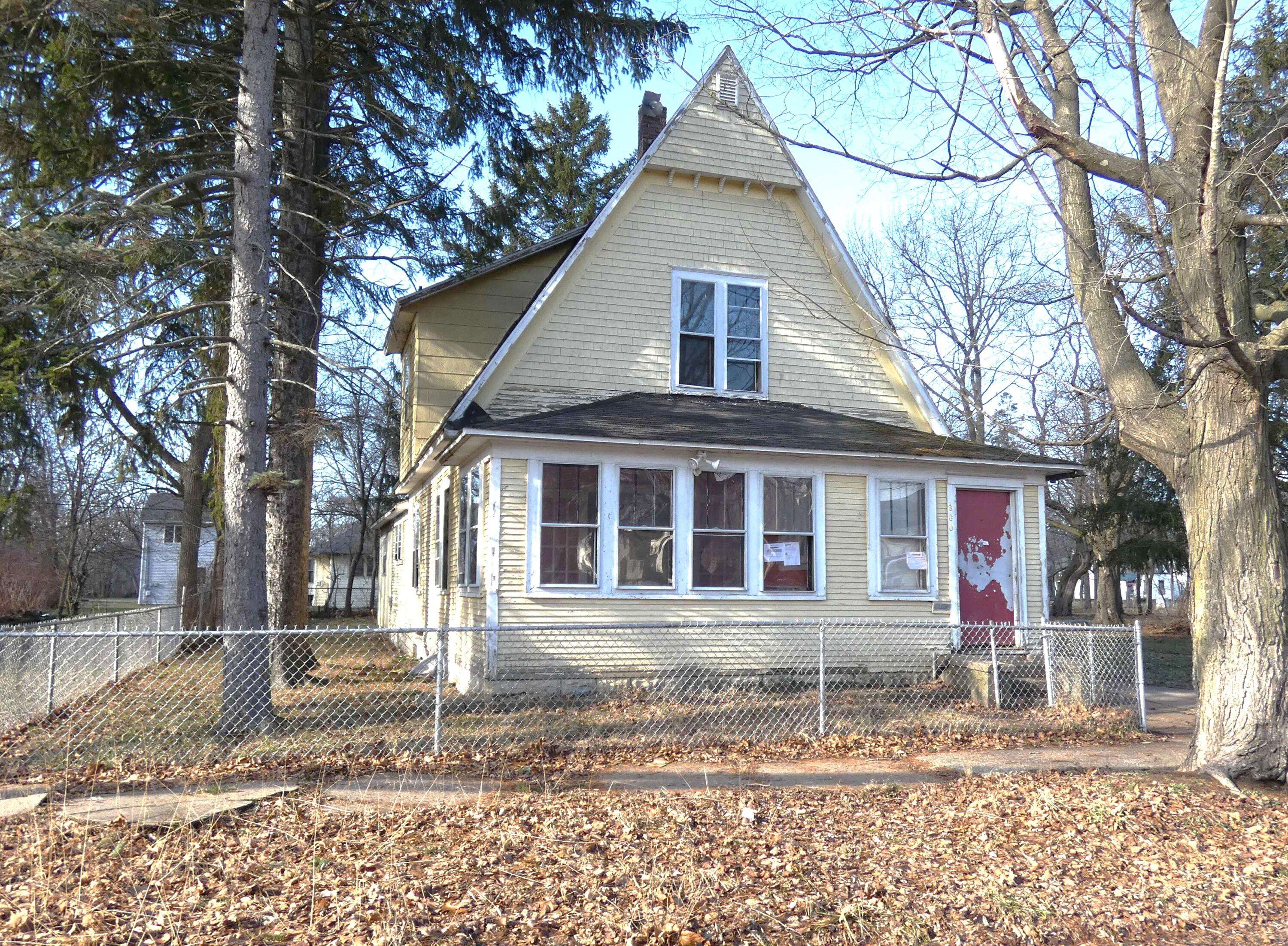 Benton Harbor, MI 49022,660 Pearl ST