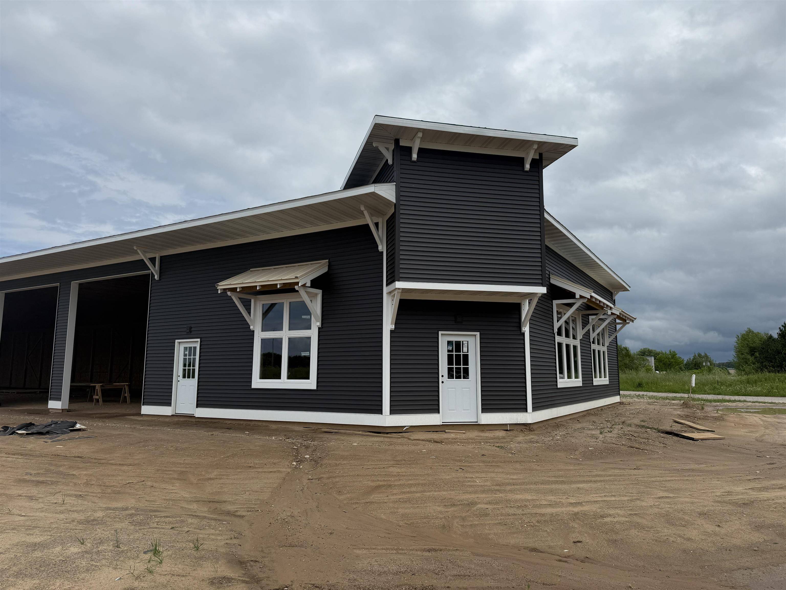 6369 N Railway, Acme Twp, MI 49690