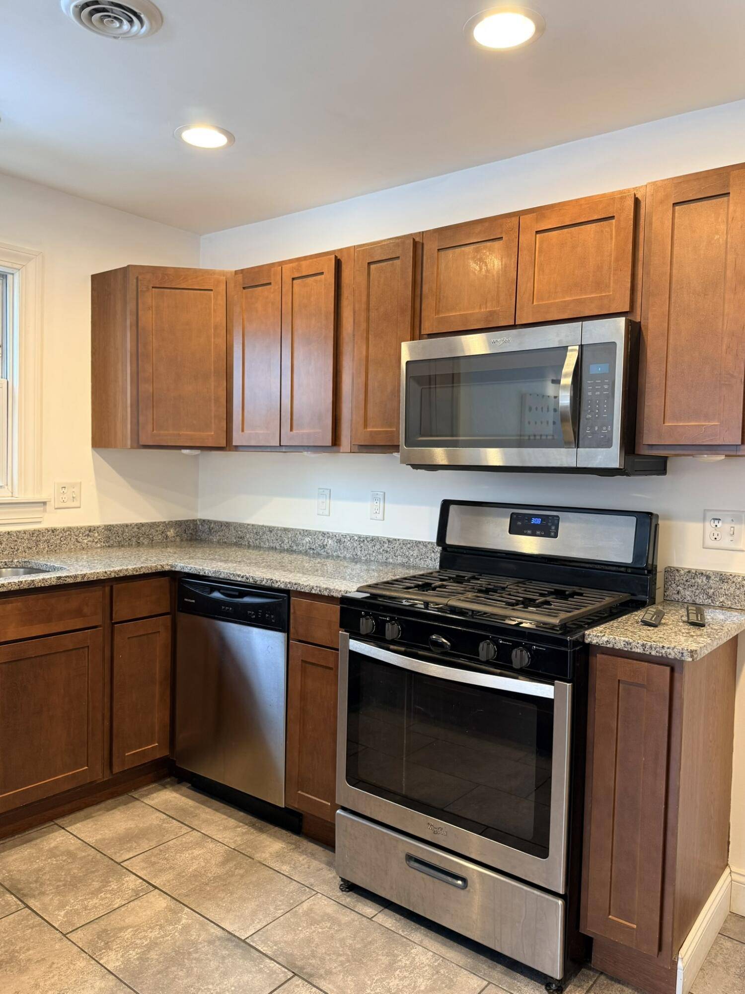 Ferndale, MI 48220,541 E Bennett AVE