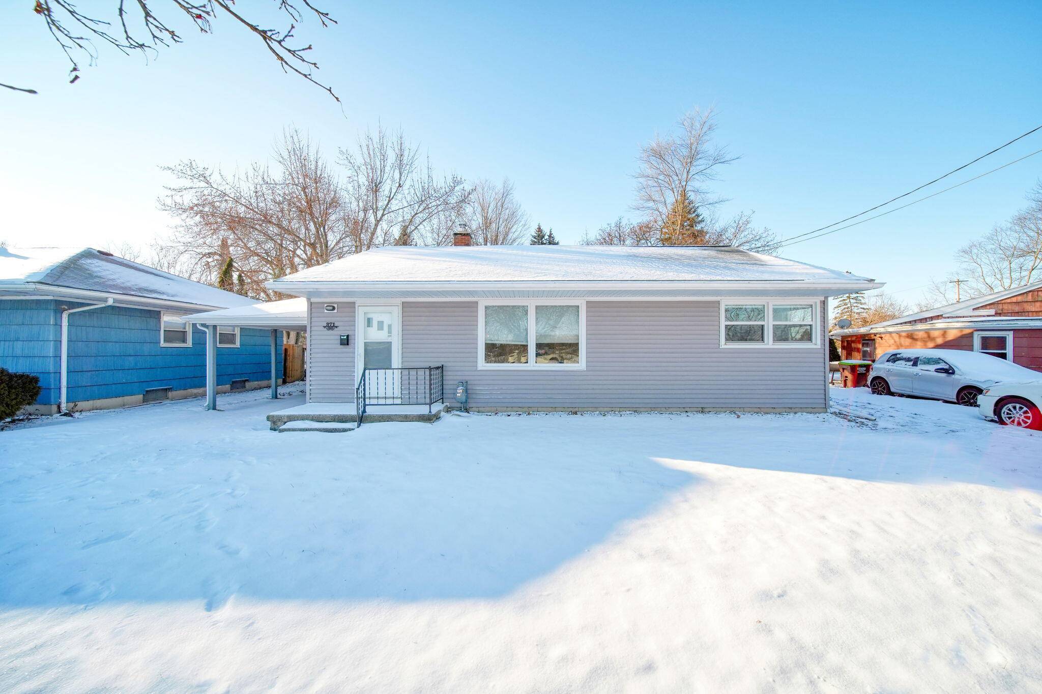 Adrian, MI 49221,371 Riverside AVE