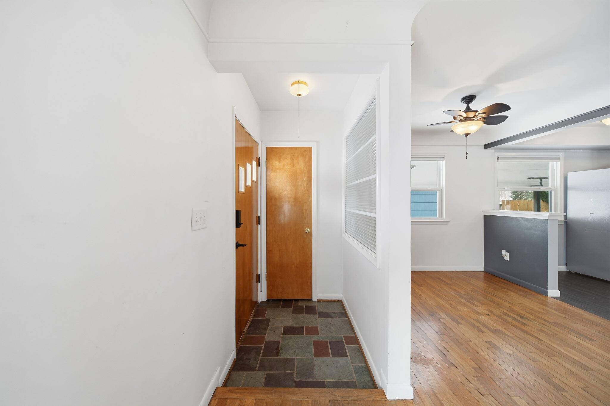 Adrian, MI 49221,371 Riverside AVE