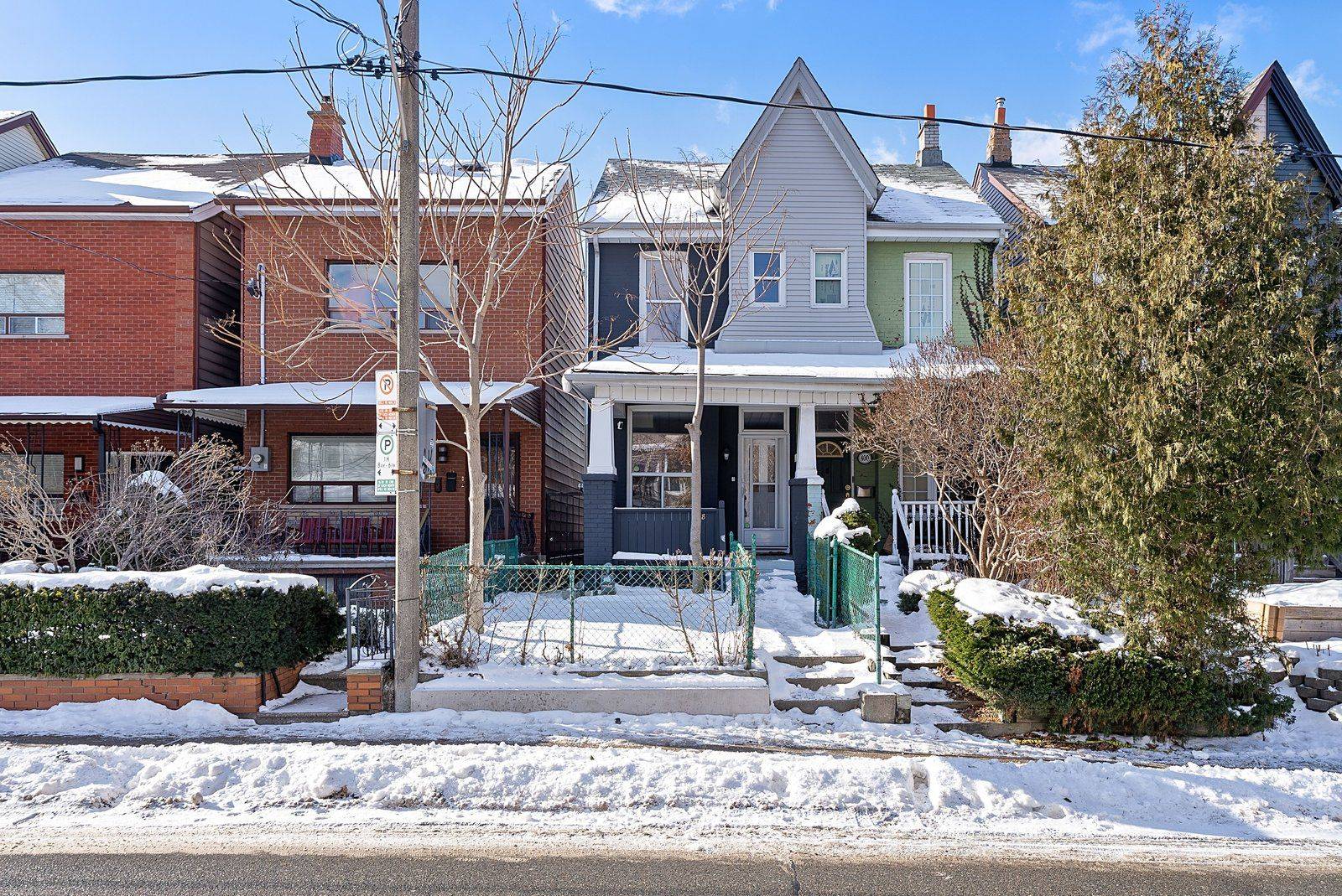 Toronto C01, ON M6J 2V9,398 Crawford ST