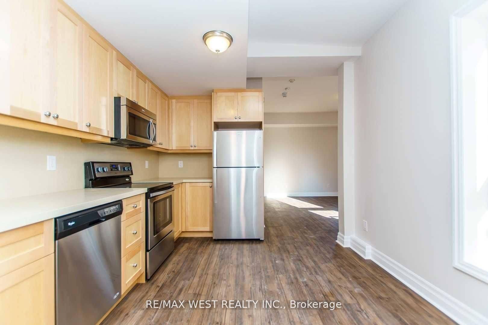 Toronto C01, ON M5T 1C6,13 Grange AVE #2nd Flr